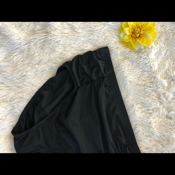 New w/tags BOUTIQUE SWIMWEAR BLACK ROUGED BOTTOMS - Picture 9 of 9